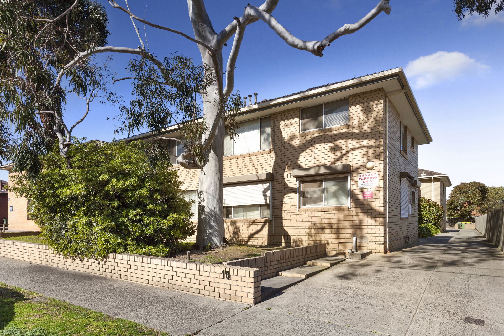 Spacious Two Bedroom in Premium Location!