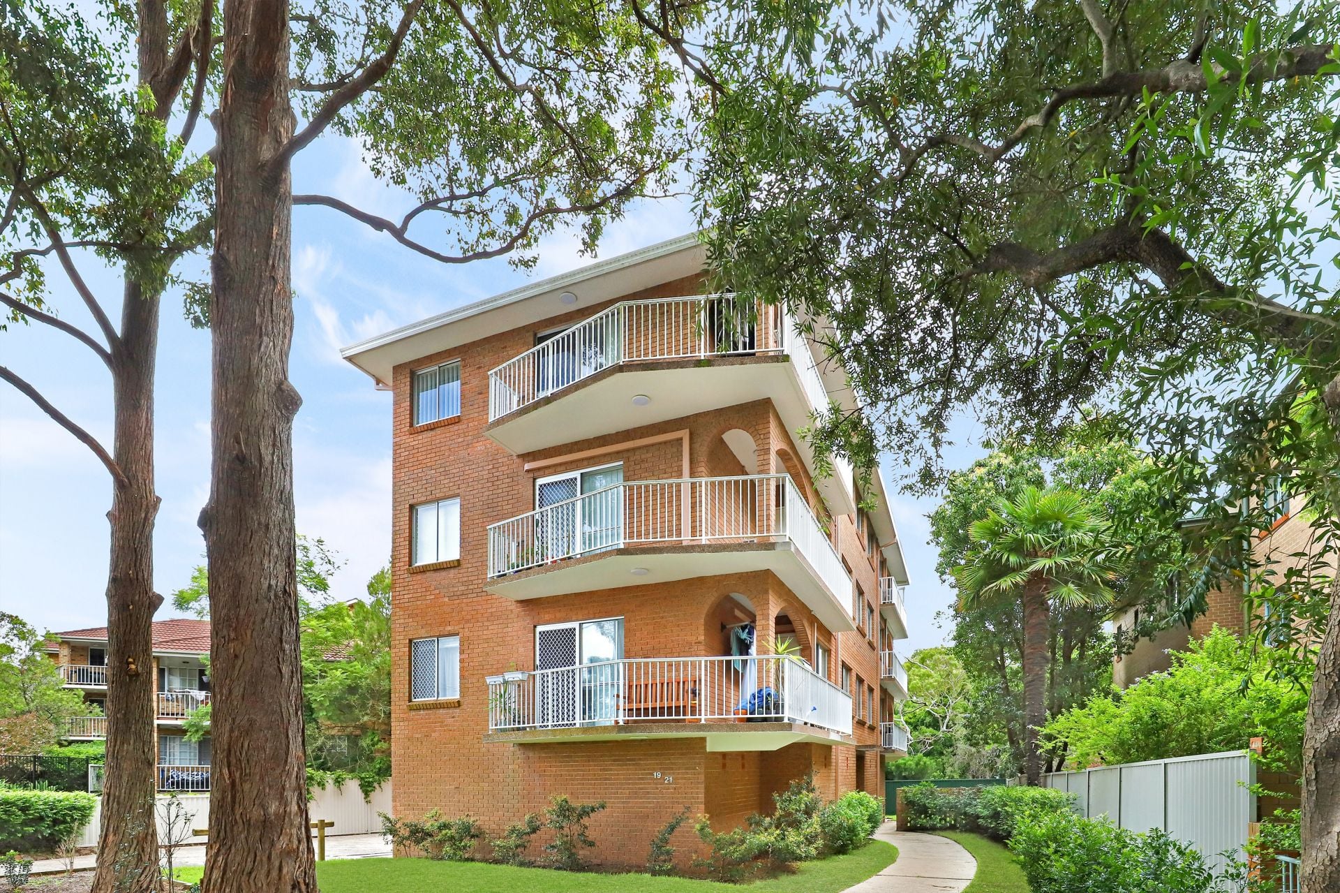 4/19-21 Robertson Street, Sutherland, Sutherland - Thumbnail 2