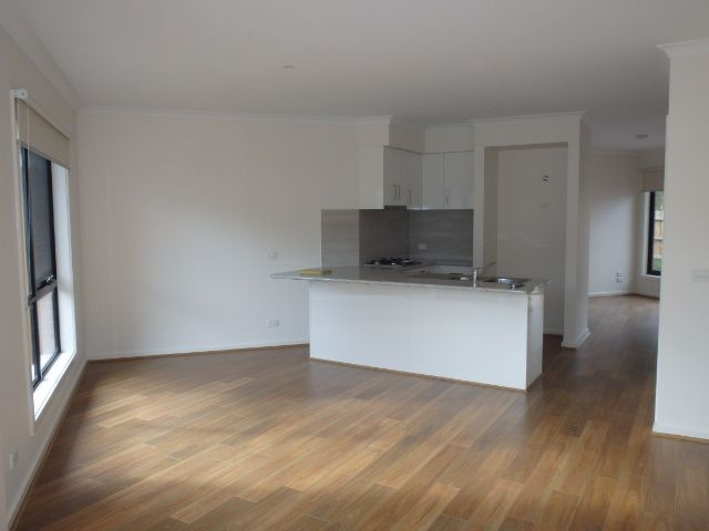 All you need , low maintenance living ** 2 bed townhouse **