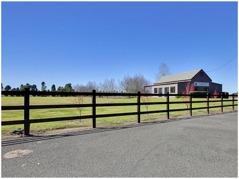 1 Triangle Lane, Richmond - Thumbnail 8