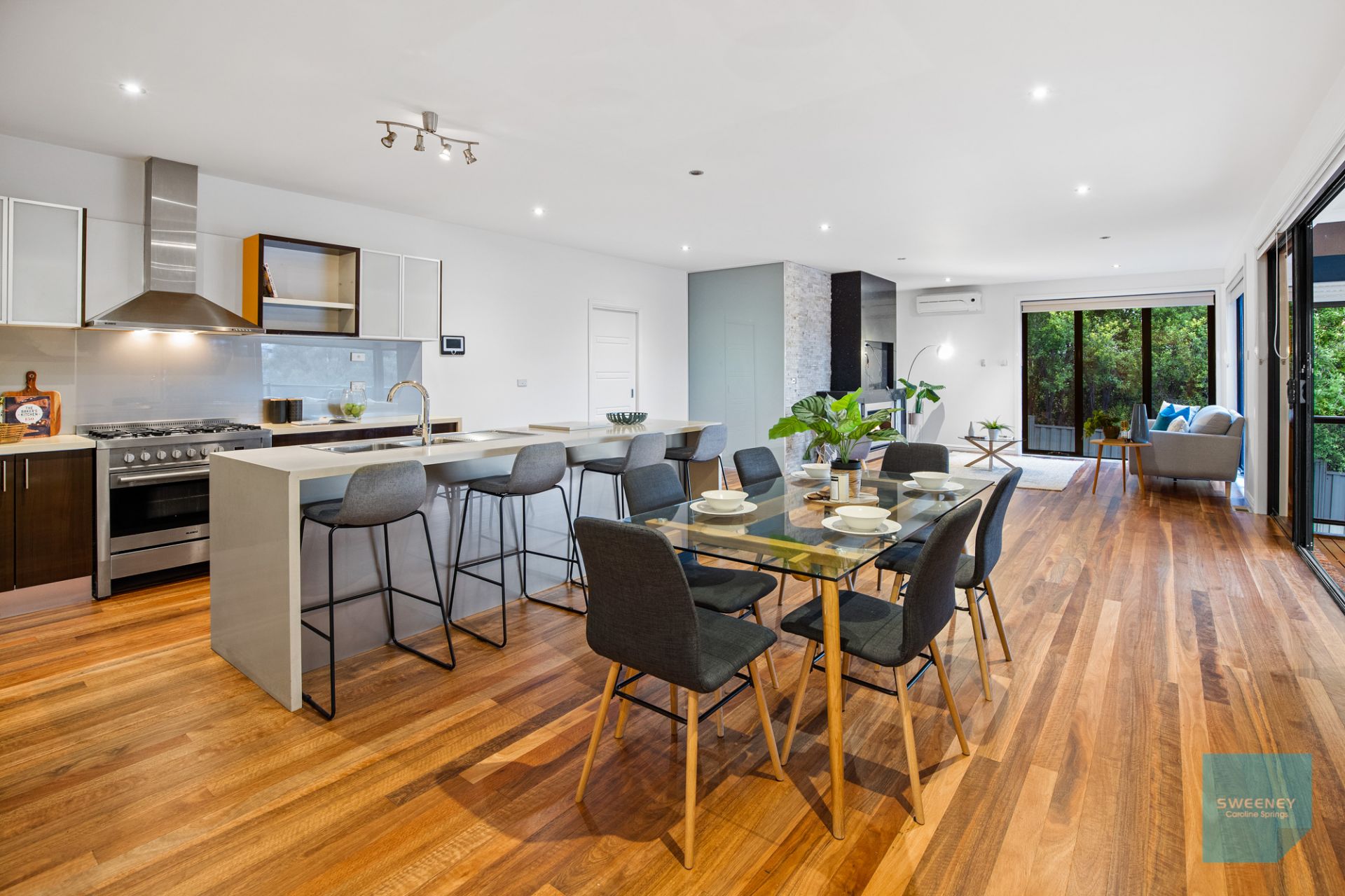 27 Kororoit Approach, Caroline Springs - Thumbnail 7