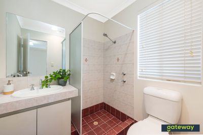 6 Tozer Loop, Atwell