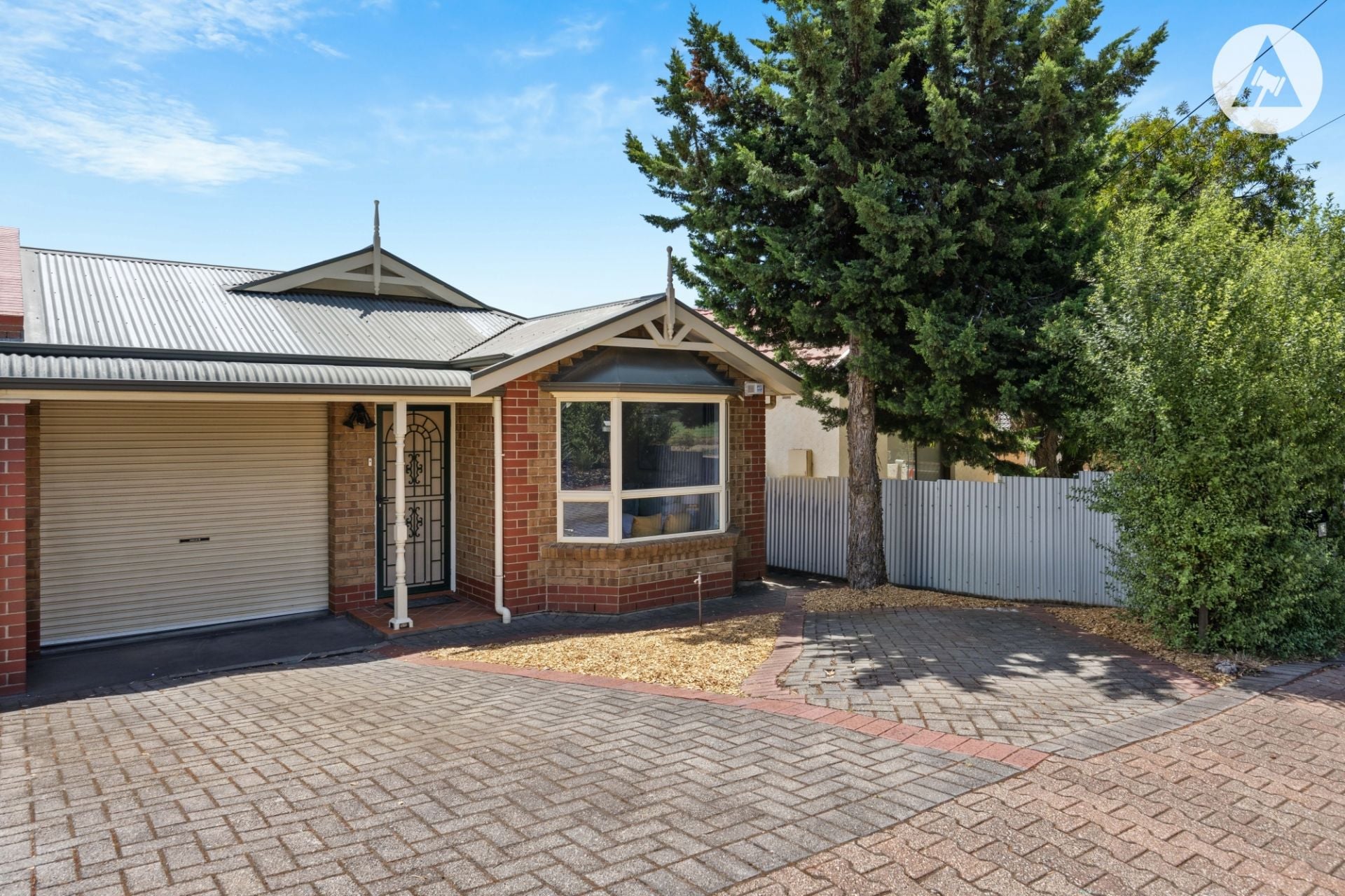 16 Shepherds Hill Road, Bedford Park - Thumbnail 2