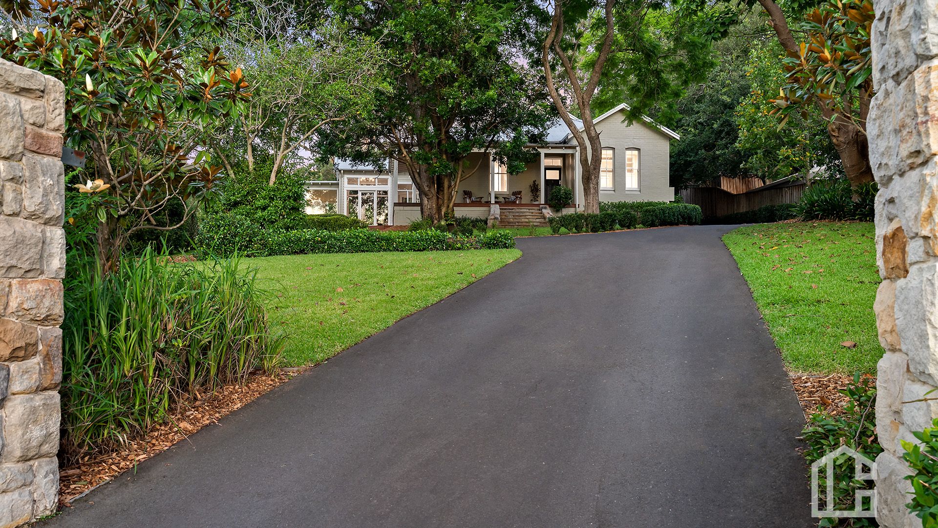 8 Explorers Road, Glenbrook Chapman Real Estate