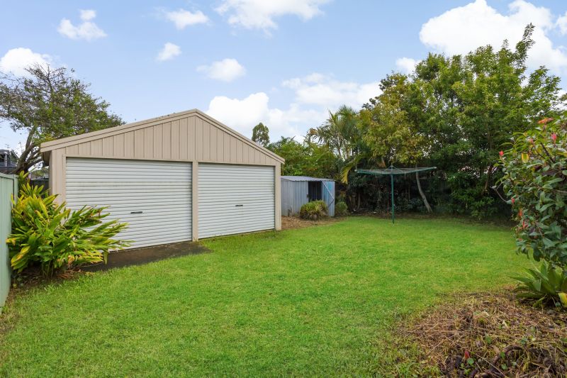 Real Estate For Sale 6 Lakedge Avenue Berkeley Vale , NSW