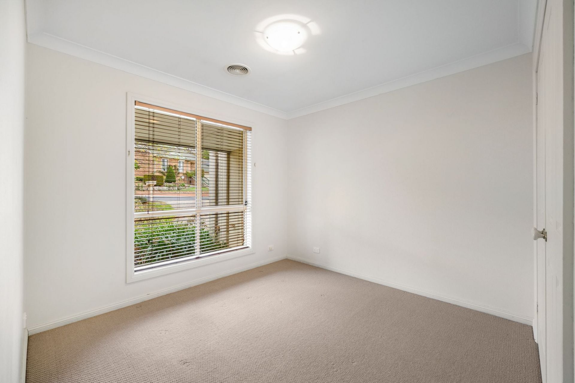 17 Sycamore Street, Jerrabomberra, Jerrabomberra - Thumbnail 8