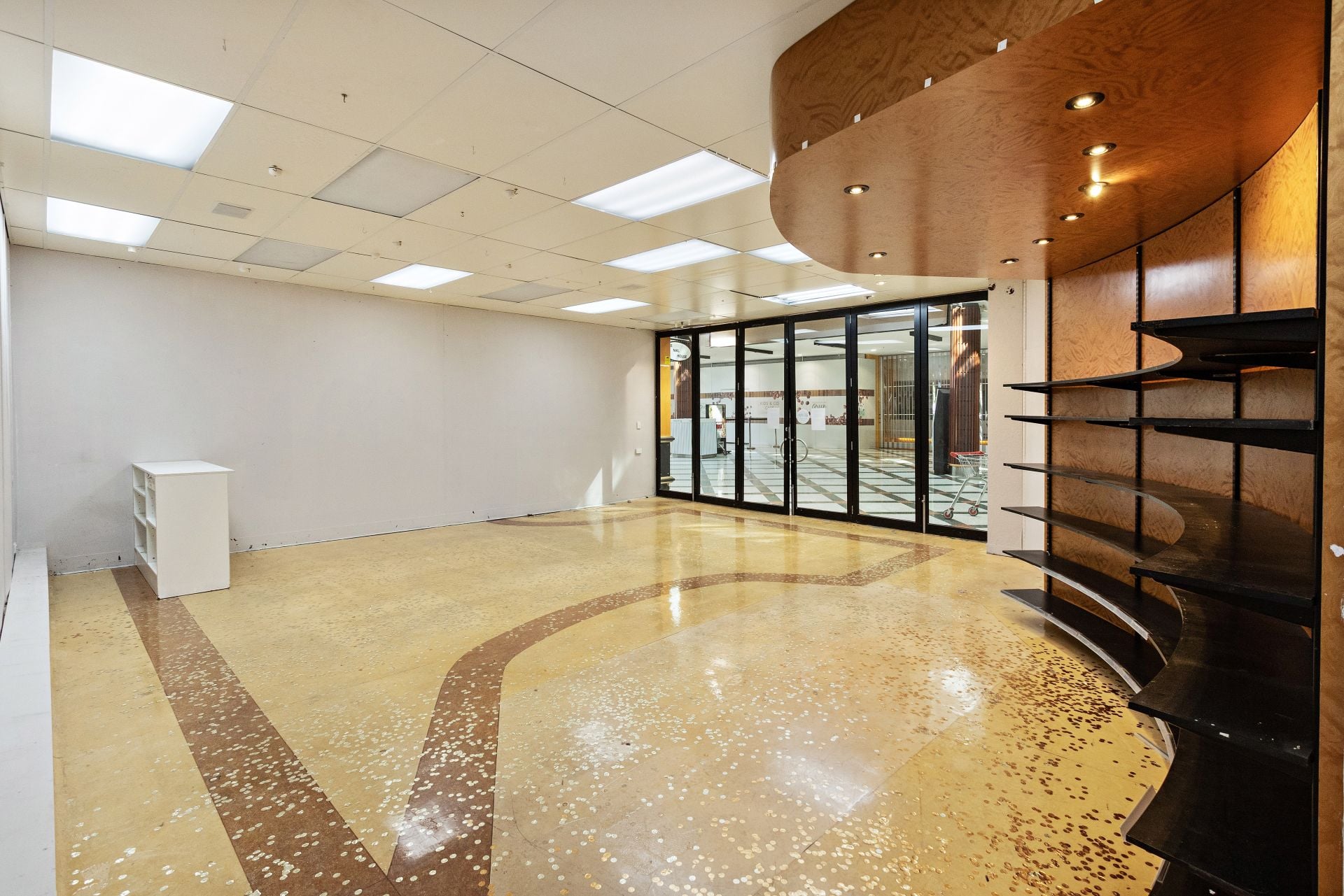Excellent Retail Opportunity in Greensborough Plaza
