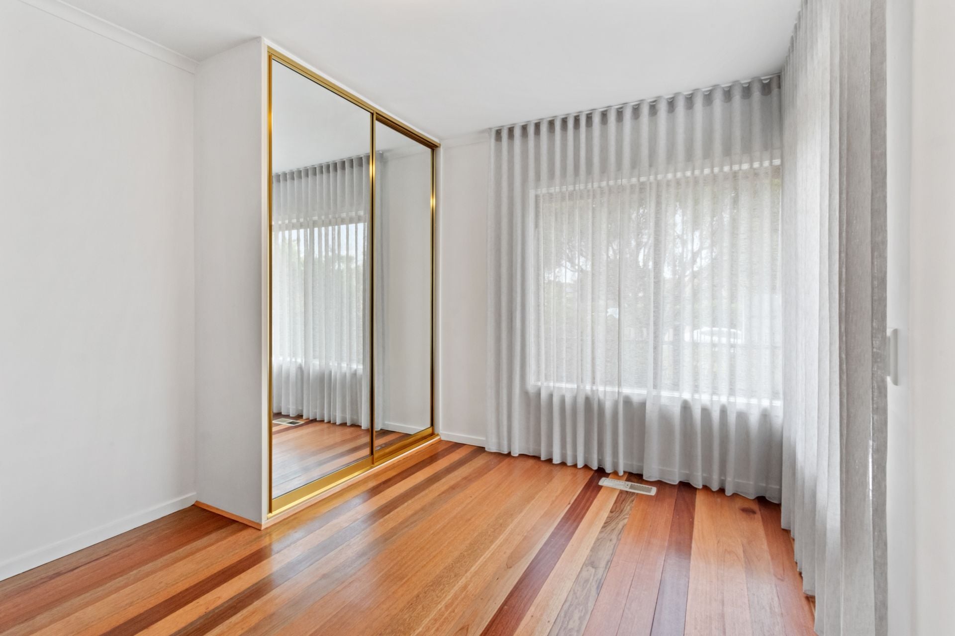 Welcome to Your Dream Home in Fawkner!