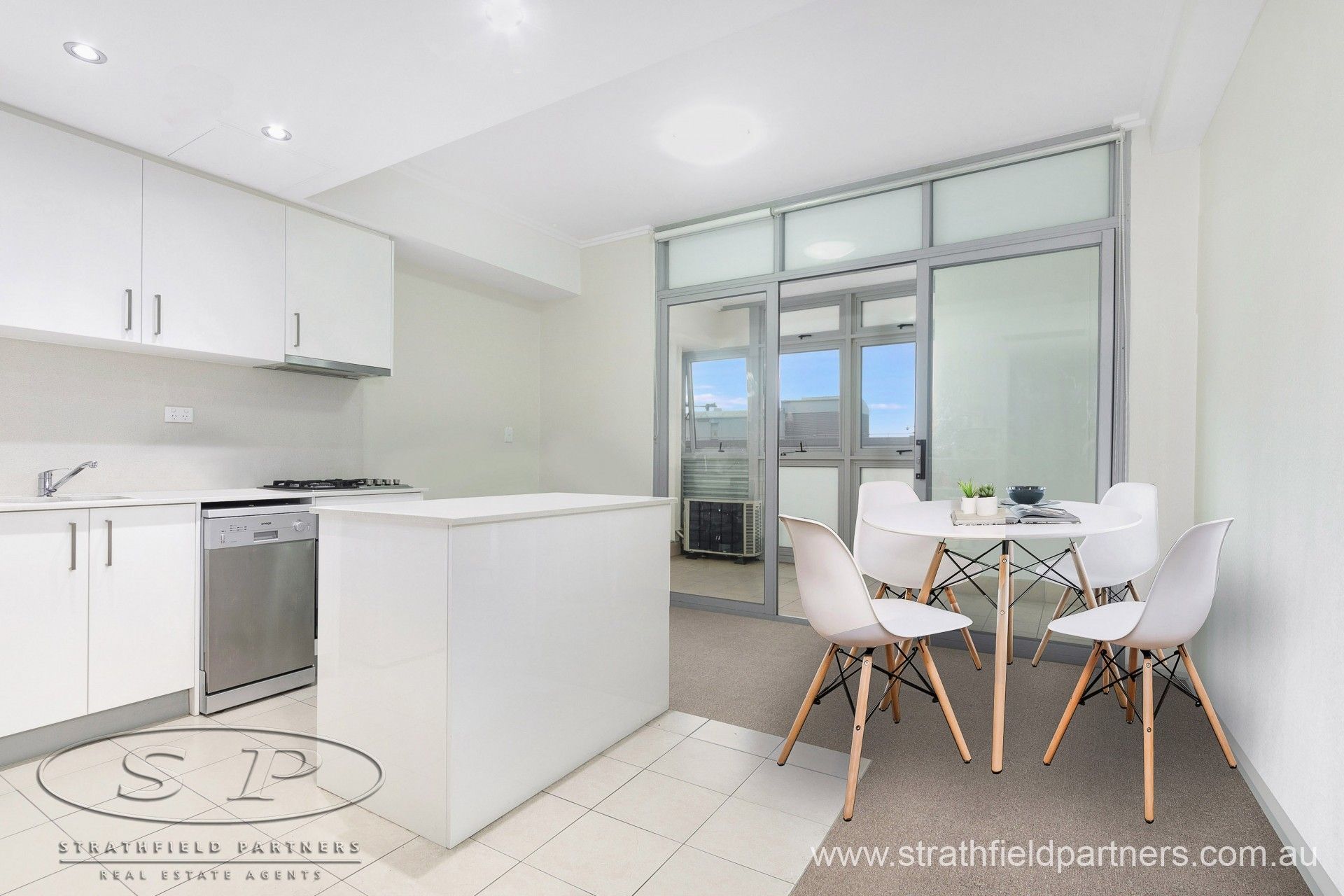 168/1 Railway Parade, Burwood, Burwood - Thumbnail 3