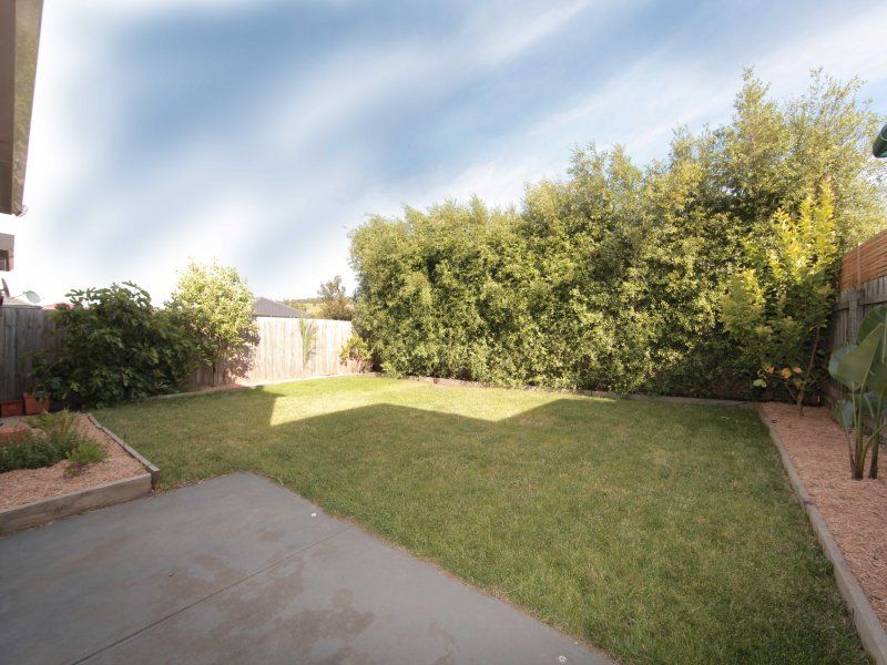 167 The Lakes Blvd SOUTH MORANG, South Morang - Thumbnail 2