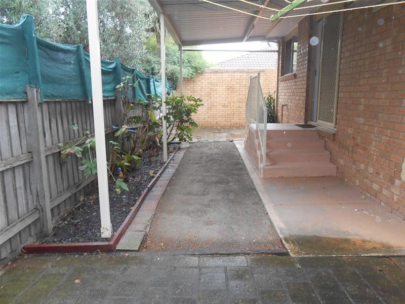 Prime Location! Transport, Shopping, Uni... & Much More!