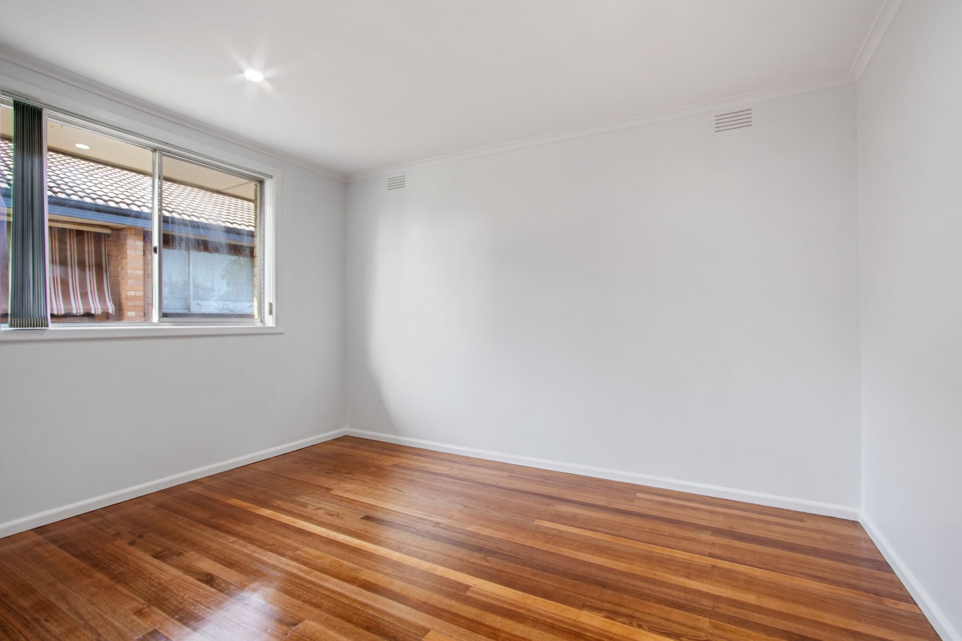 Fully Renovated 2-Bedroom Unit!