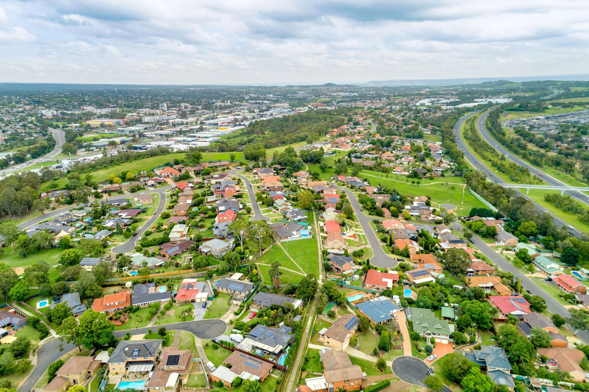 Real Estate For Sale 10 Freshwater Close Woodbine , NSW