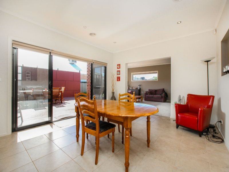 22 Salina Walk, Caroline Springs - Thumbnail 4
