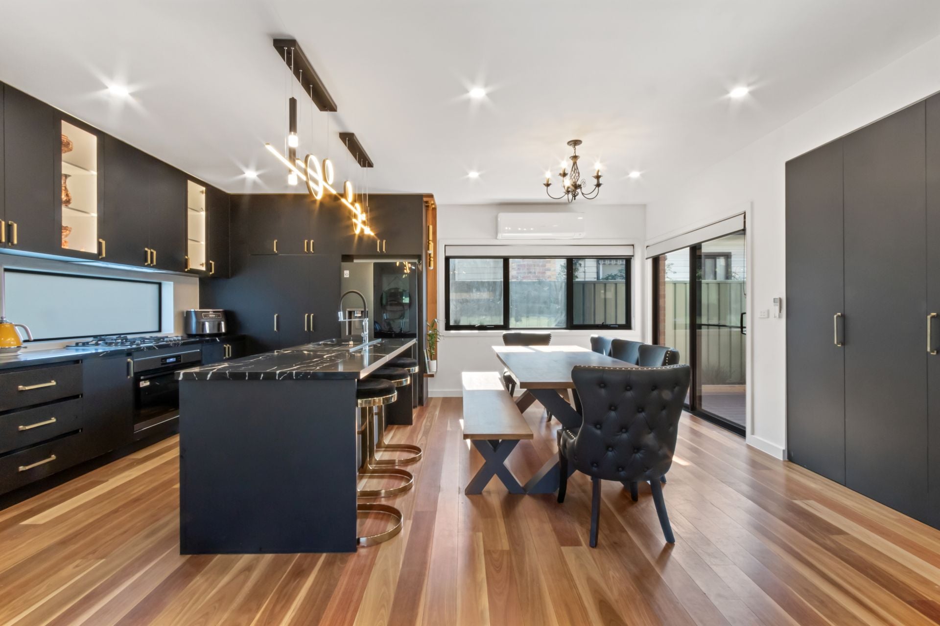 A Perfect Blend of Space and Convenience