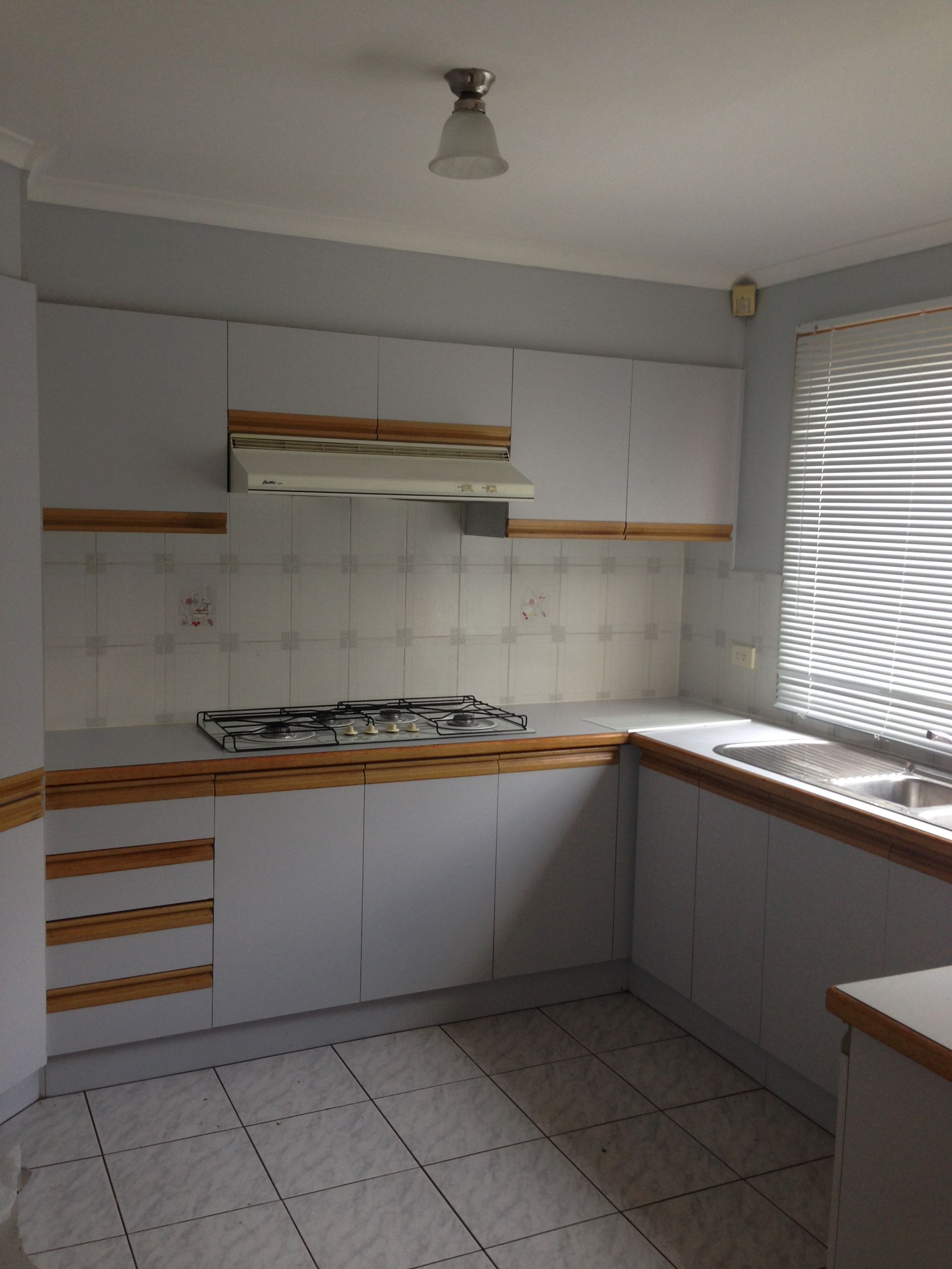 LOCATION, LOCATION !!!  **FRESHLY PAINTED, BRAND NEW CARPETS & FLOORBOARDS**