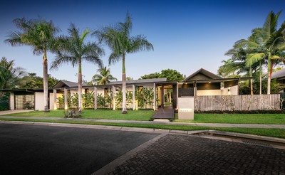 Luxury and Sophistication in Exclusive Beachfront Estate