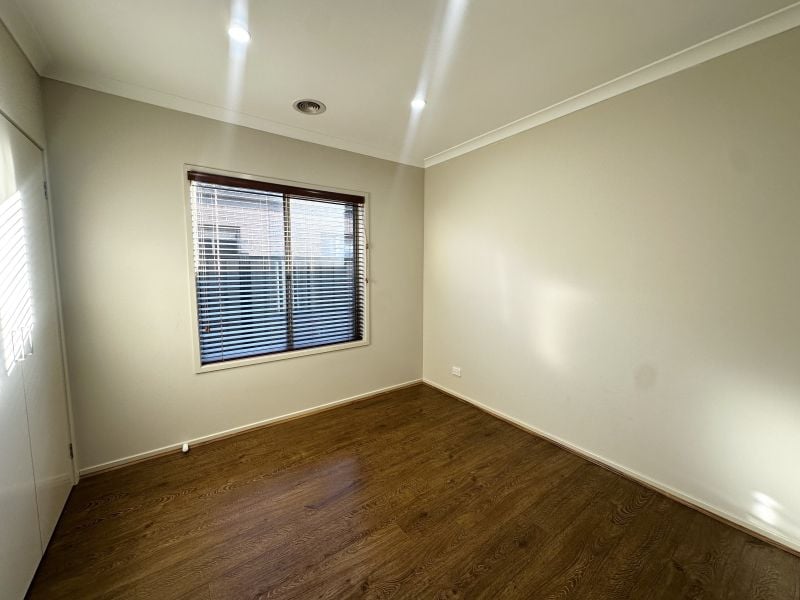 24 Watergum Avenue, Craigieburn