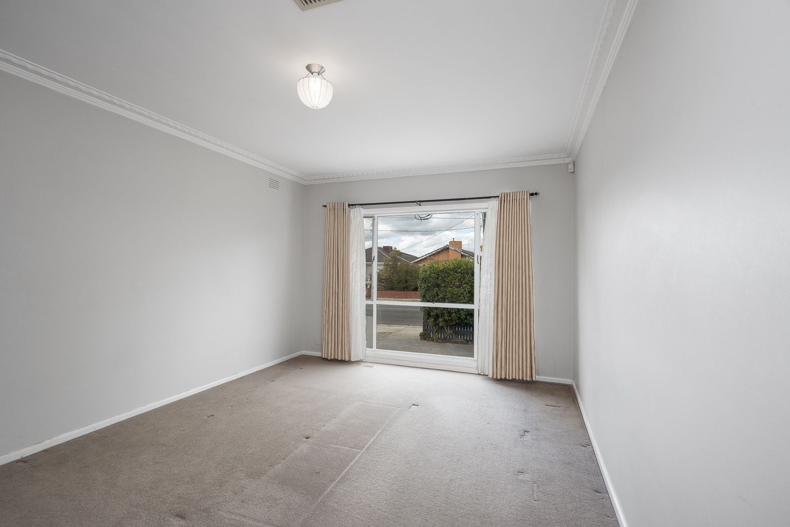 Charming 3 Bedroom Home for Rent