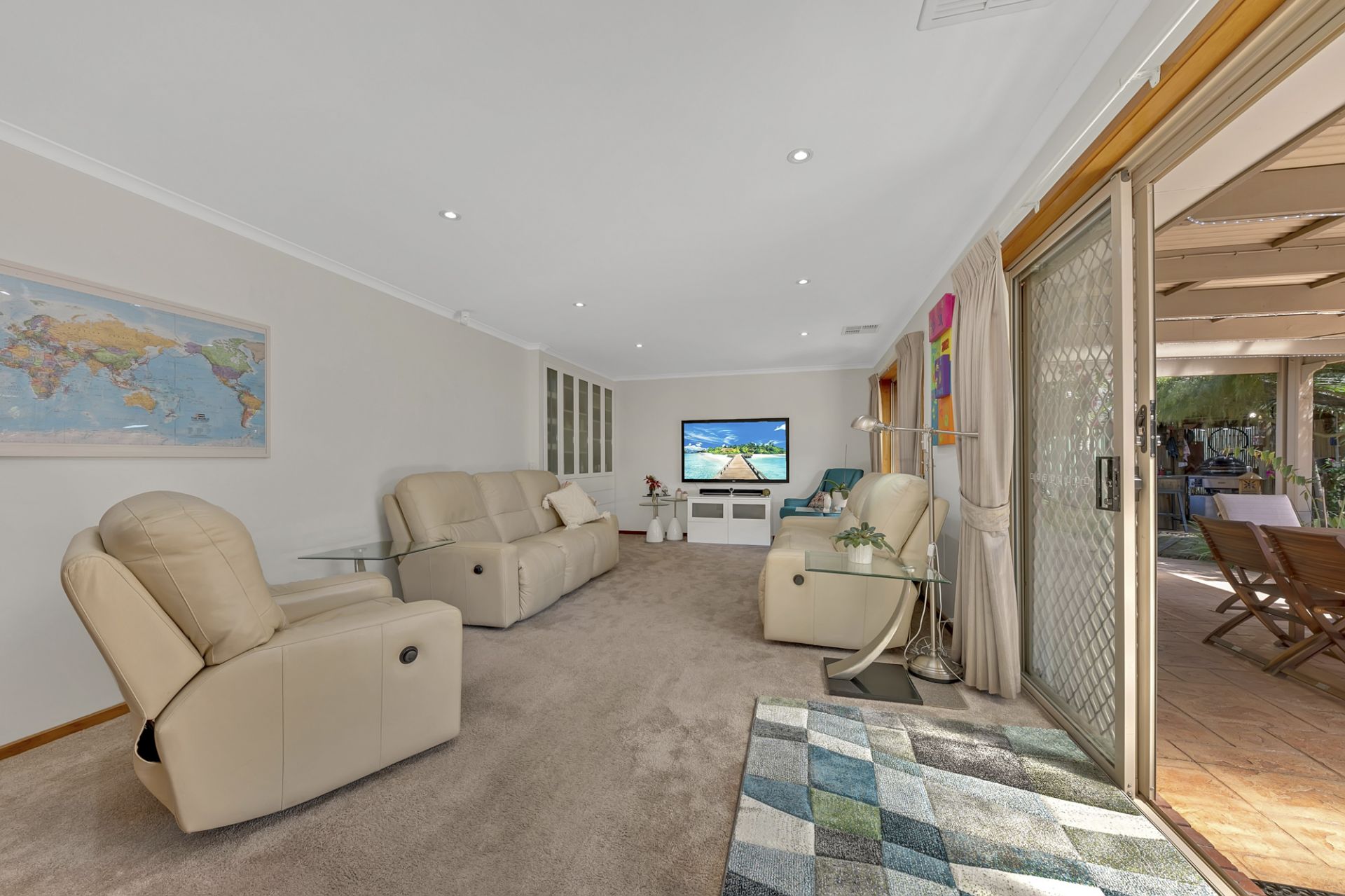 Effortless Living, Inspired Entertaining.        UNDER CONTRACT