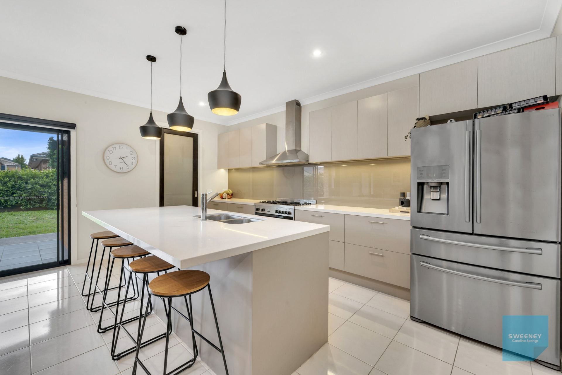 9 Snowsill Way, Fraser Rise - Thumbnail 4