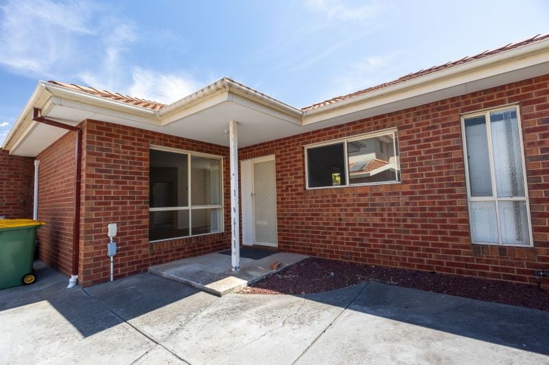 3/8 Elliot Street, Reservoir
