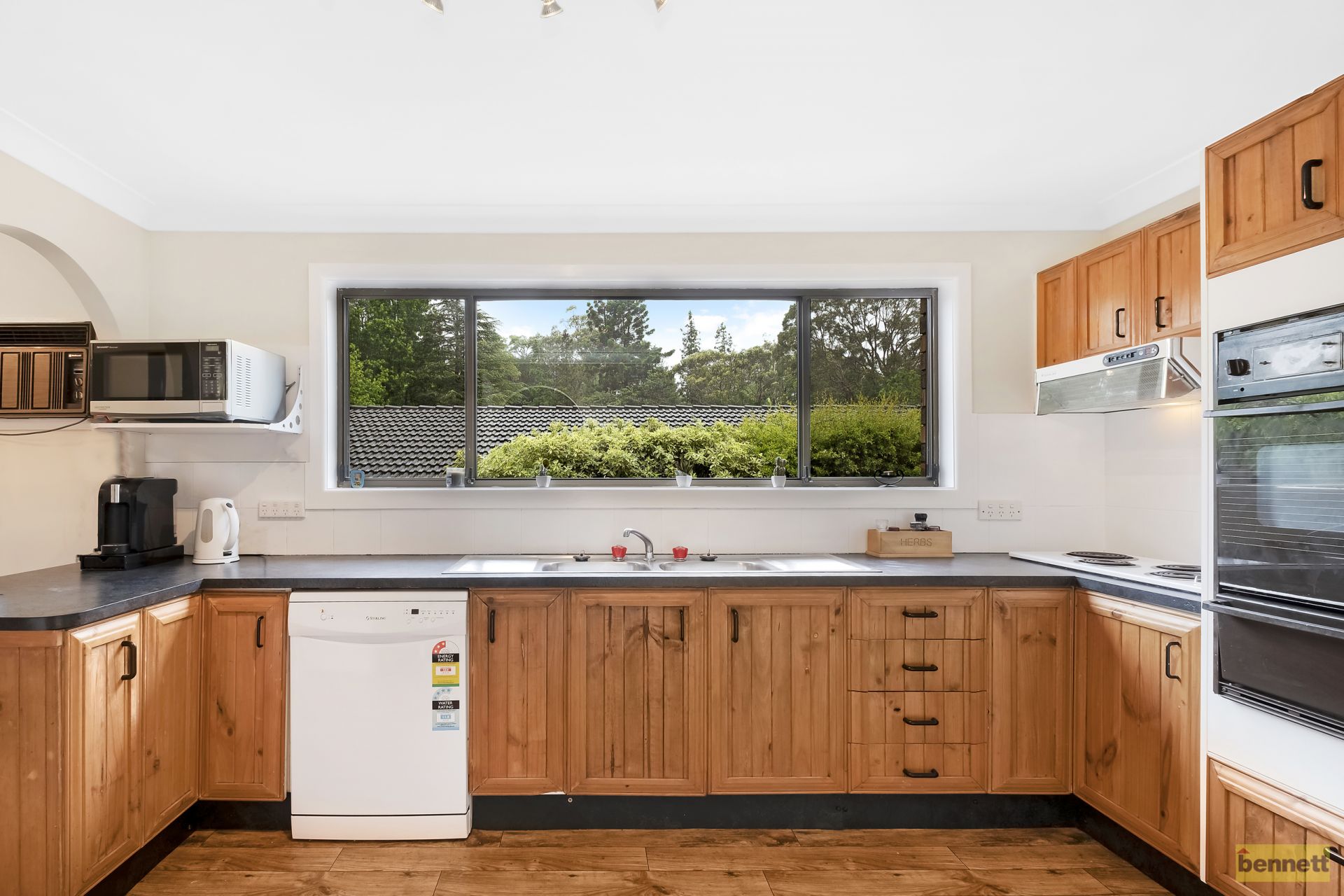 98 Lieutenant Bowen Road, Bowen Mountain - Thumbnail 6