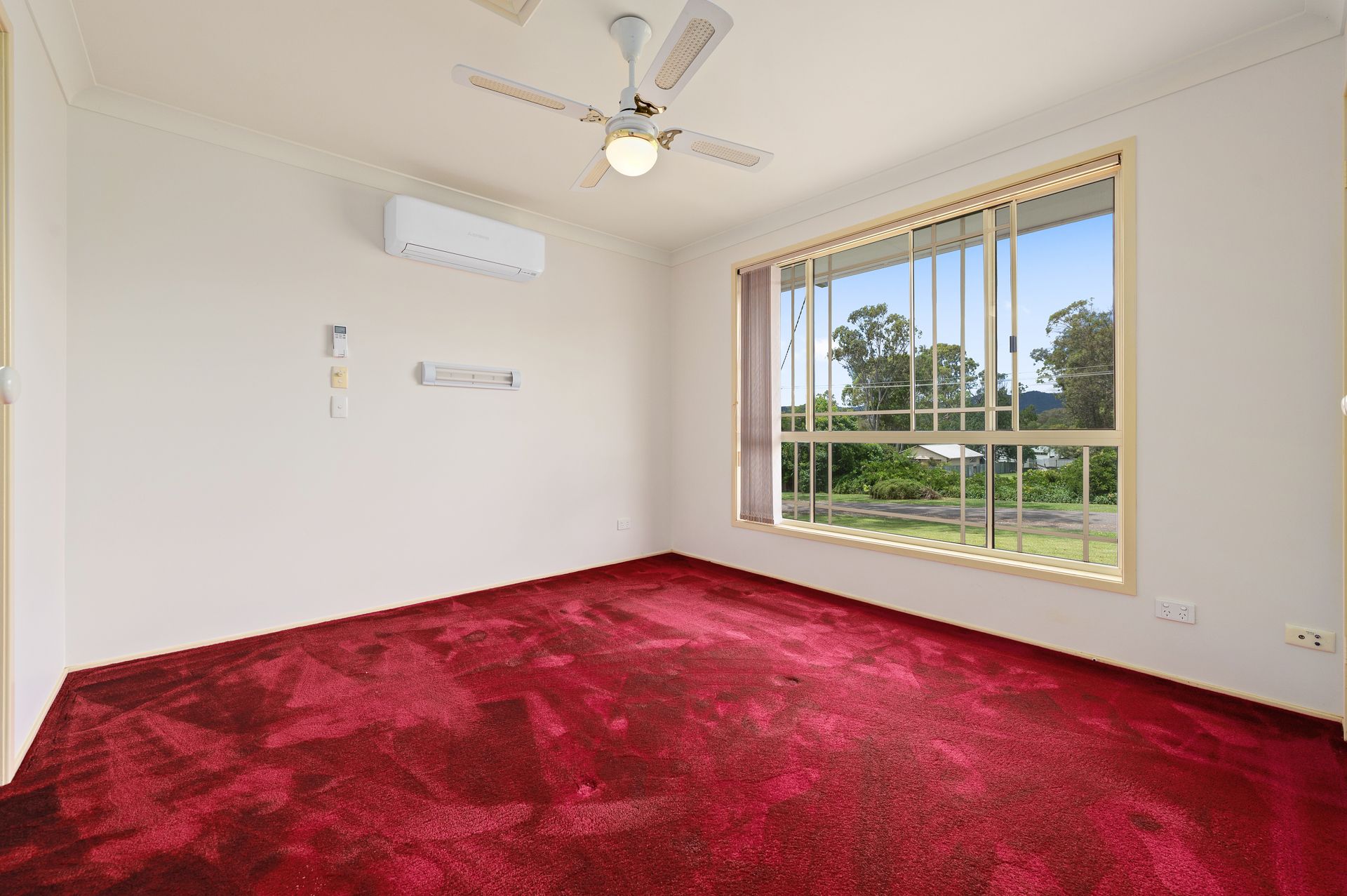 Real Estate For Sale 4 Undine Street Ellalong , NSW