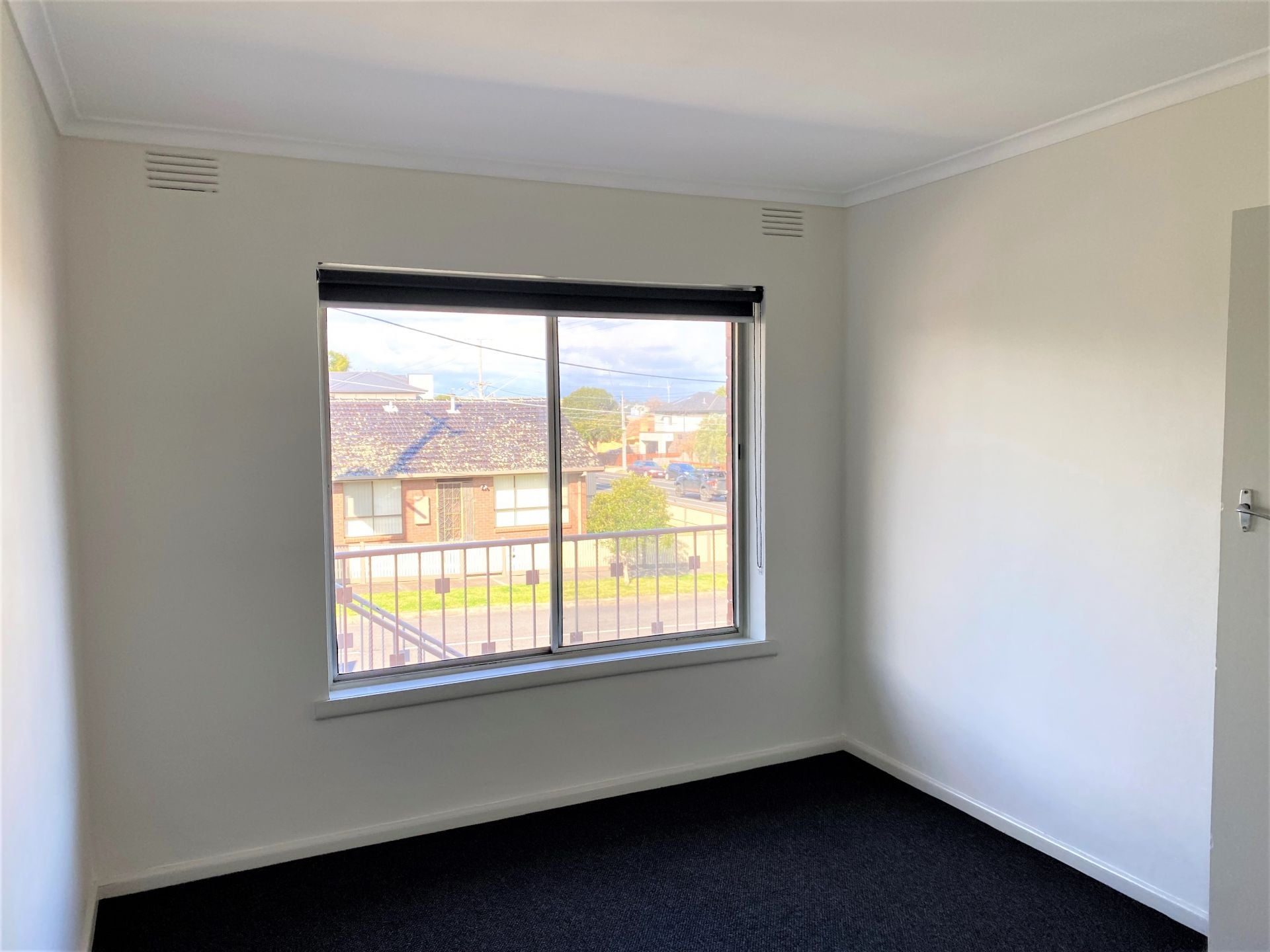 Updated, 1 bedroom unit!