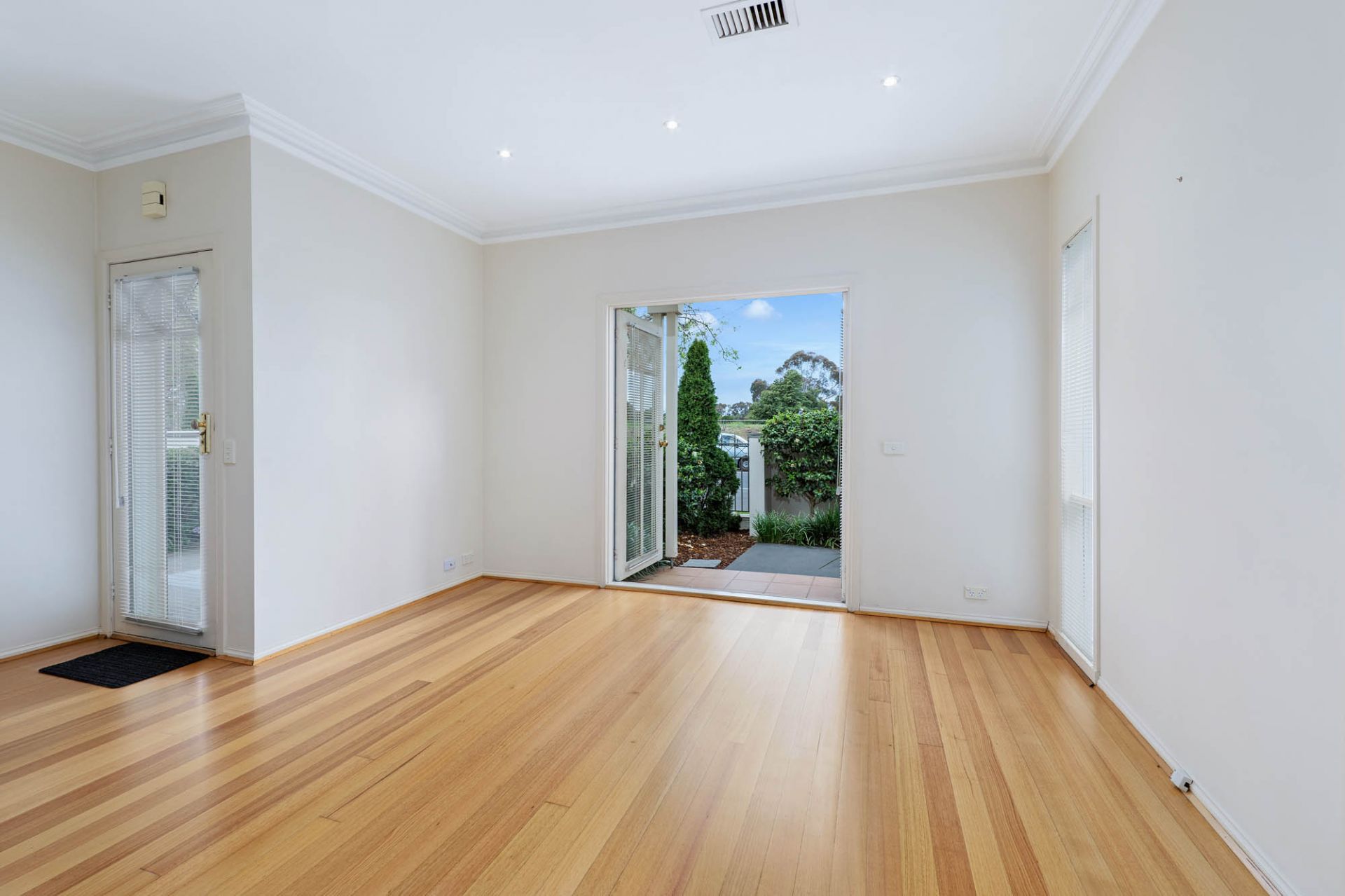 1/483 St Kilda Street, Elwood - Thumbnail 5