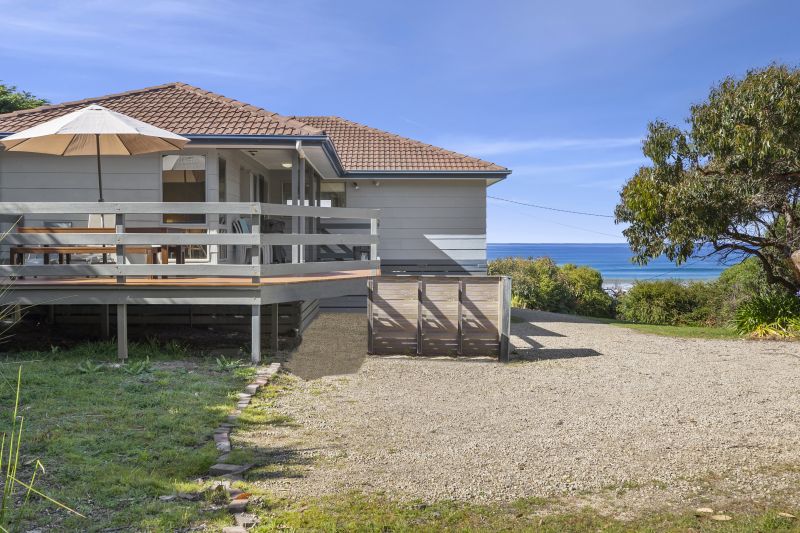 2000 sqm OF FLAT, FRONT ROW REAL ESTATE, Eastern View - Thumbnail 5