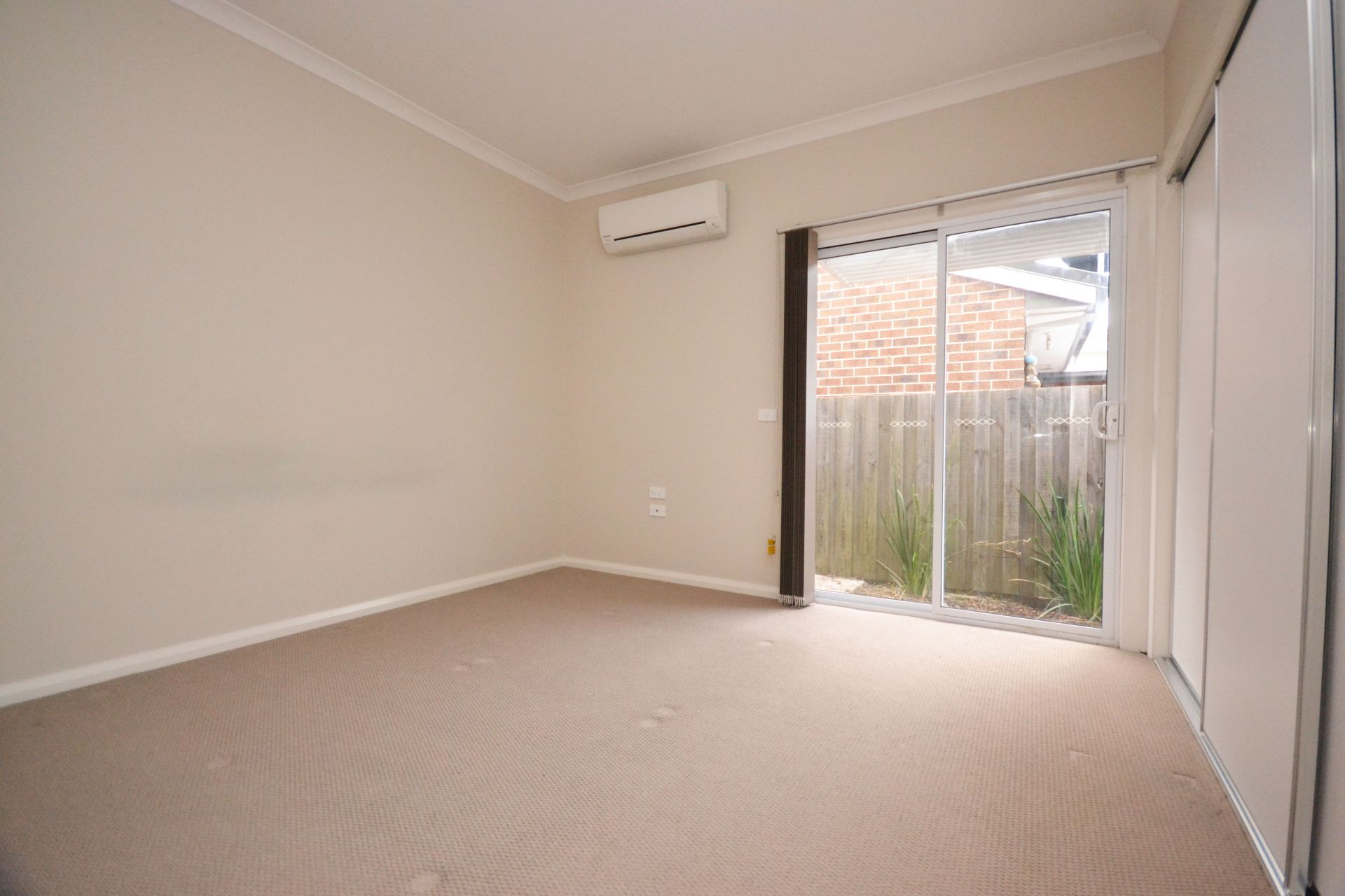 LOOKING FOR MODERN SOPHISTICATION? YOUR SEARCH IS OVER!