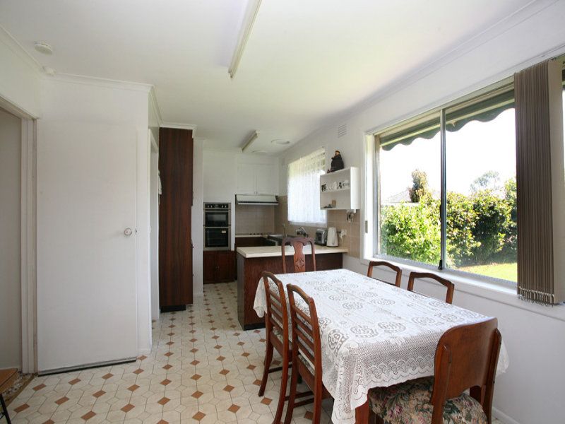 6 Martin Court, Seaholme - Thumbnail 5