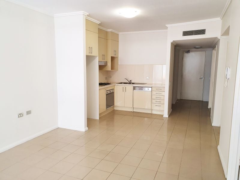 One Bedroom Plus Study