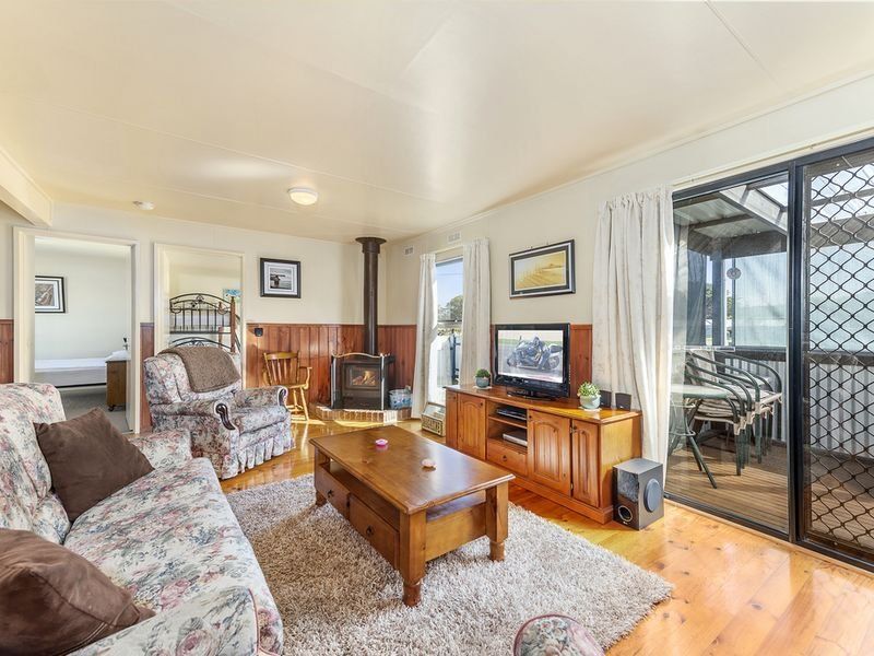 61 Montrose Avenue APOLLO BAY VIC, Apollo Bay - Thumbnail 4