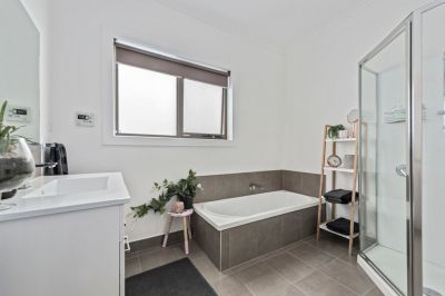 2
 
 
 
  
 
 
 1
 
 
 
  
 
 
 2
 
 
 
 
 
 
 
 54a Nicholls Street, Devonport TAS 7310, Devonport - Thumbnail 8