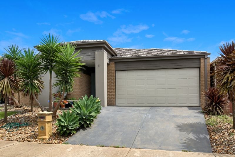 17 Parkedge Boulevard, Mernda