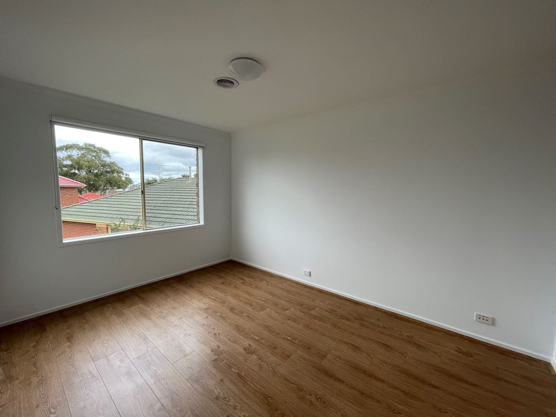 IDEAL FAMILY HOME!