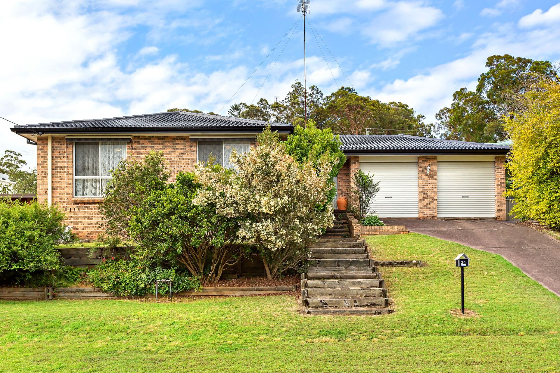 Real Estate For Sale 24 Kingsland Avenue Balmoral , NSW