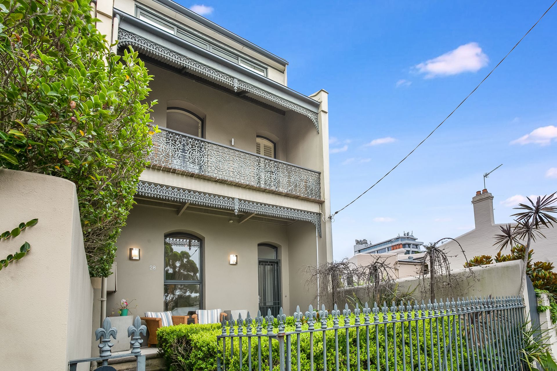 Real Estate For Lease 28 Waiwera Street McMahons Point , NSW