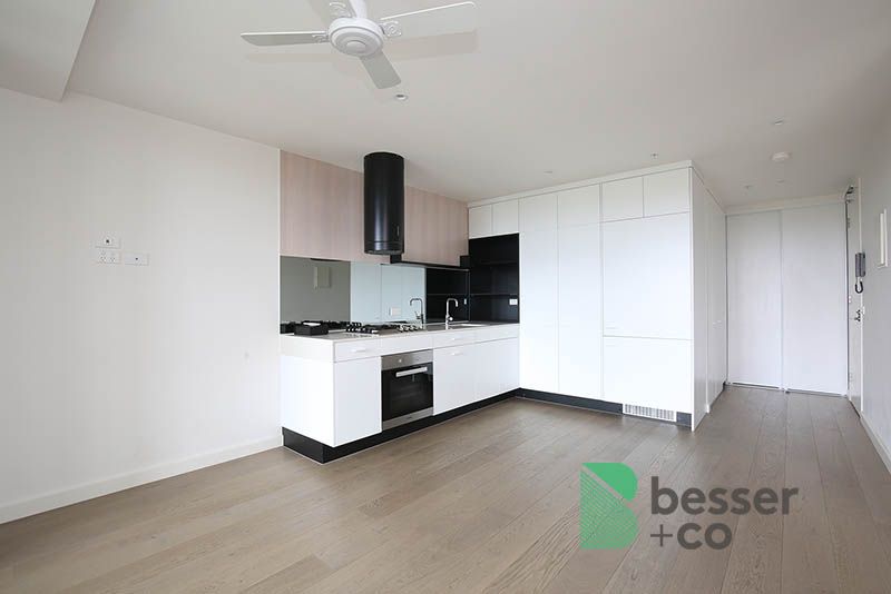1206/6 St Kilda Road, St Kilda - Thumbnail 4