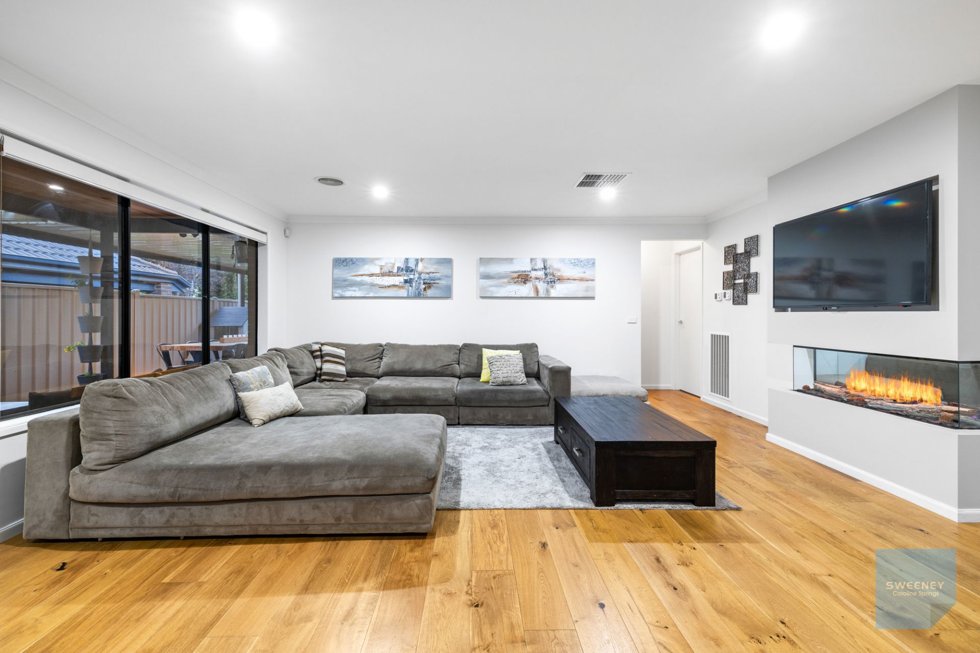 12 Lindley Avenue, Caroline Springs - Thumbnail 7