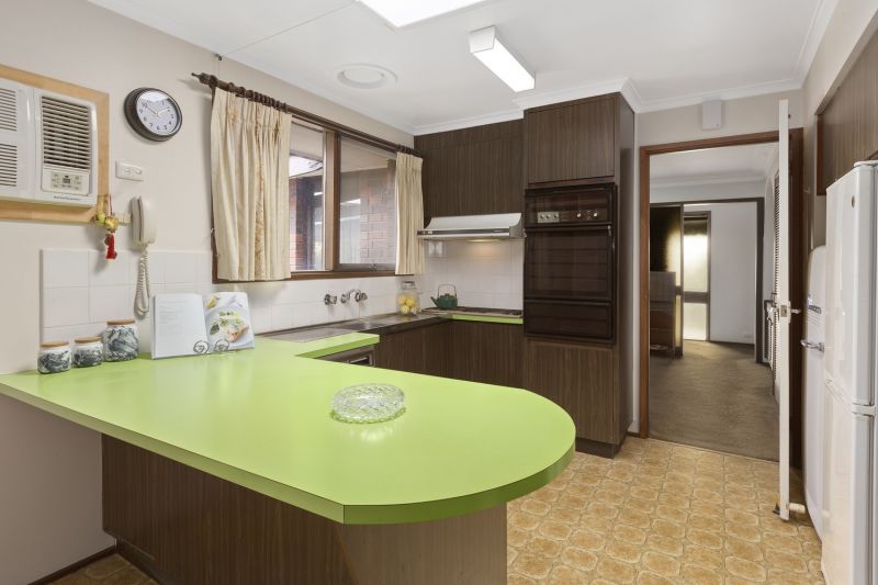 36 Chancellor Drive, Wheelers Hill - Thumbnail 4