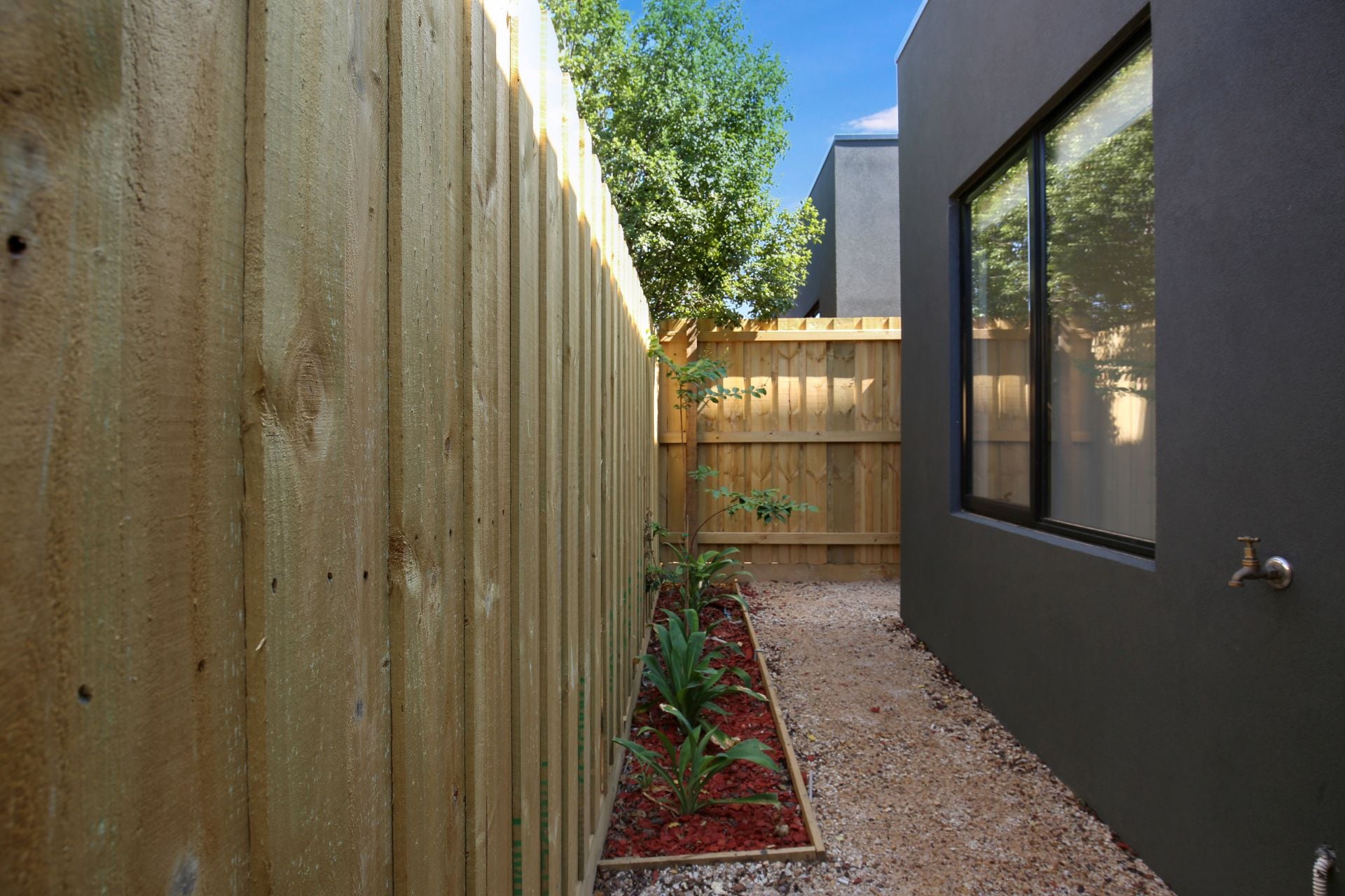 Near New, two bedroom townhouse!