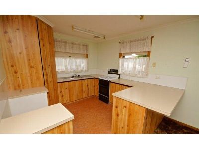 2/53 Macfie Street, DEVONPORT, Devonport - Thumbnail 5