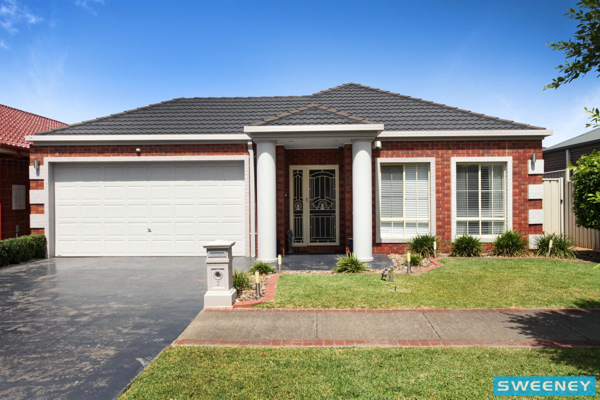 7 Wavertree Avenue, Caroline Springs - Thumbnail 2