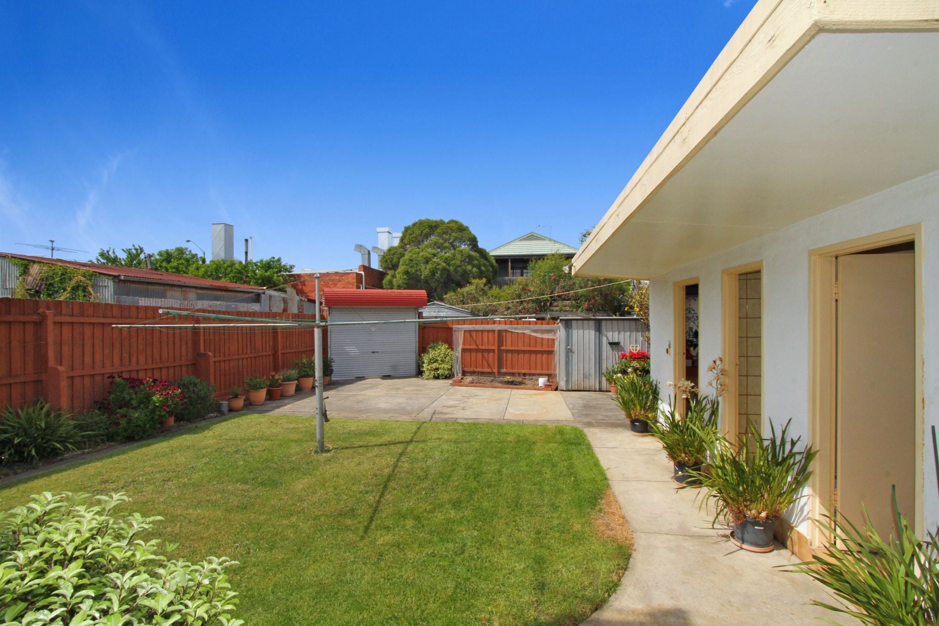 Auction This Saturday    -  SOLD   -    $695,000