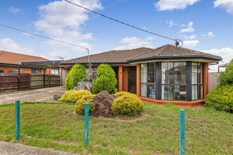 15 Butcher Crescent, Laverton - Thumbnail 3
