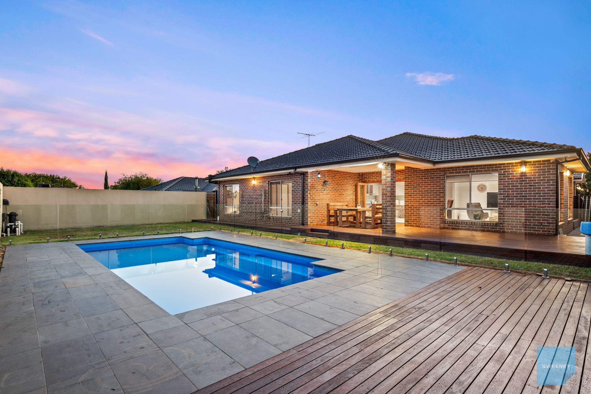 22 Swanston Court, Taylors Hill - Thumbnail 4