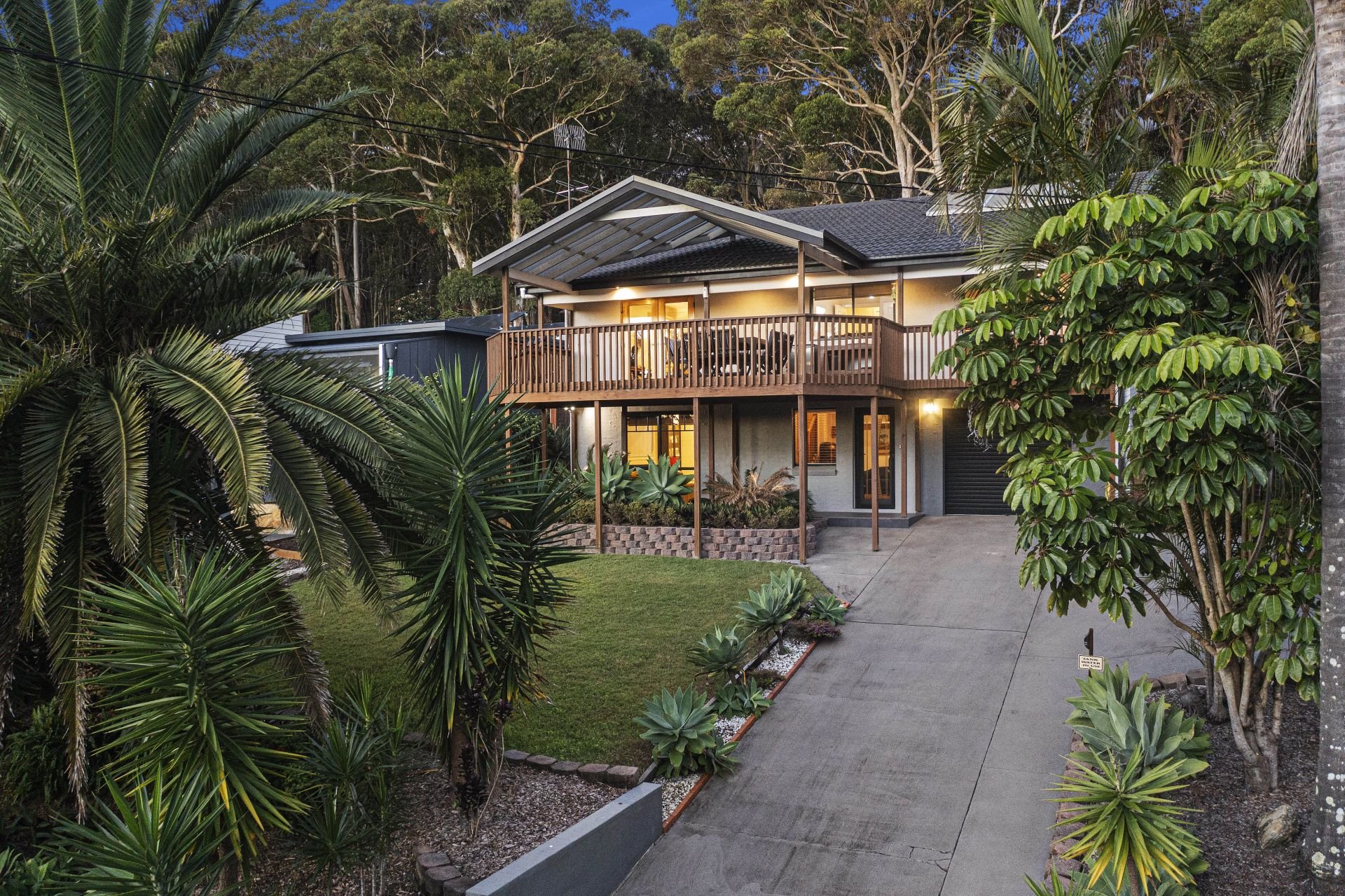 4 Kipling Drive, Bateau Bay Whiteman Property